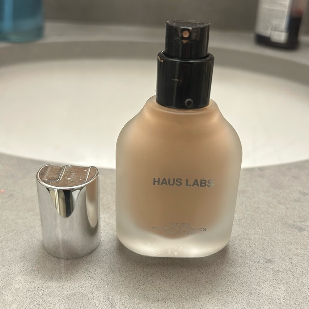 Haus Labs by Lady Gaga Triclone Skin Tech Medium Coverage Foundation - shade 230